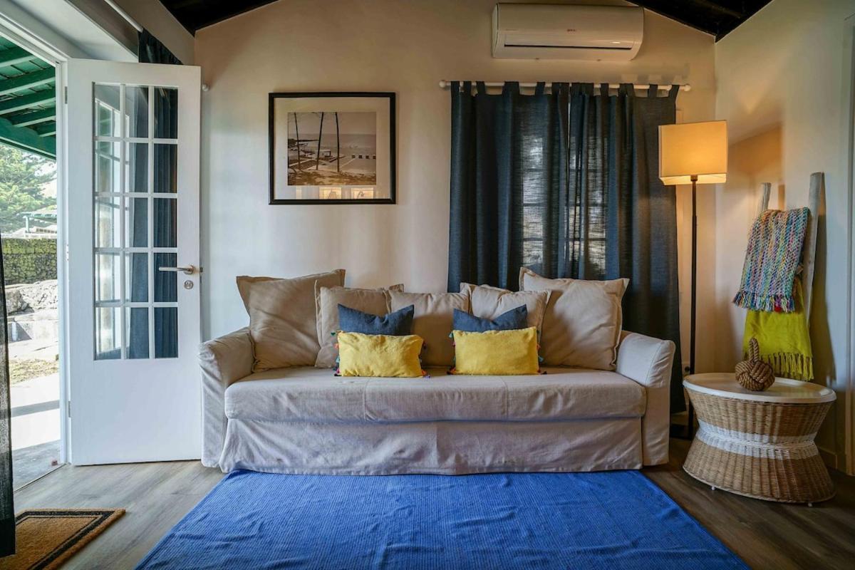 Guestready - Oceanfront Lookout House Ponta Delgada Exterior foto