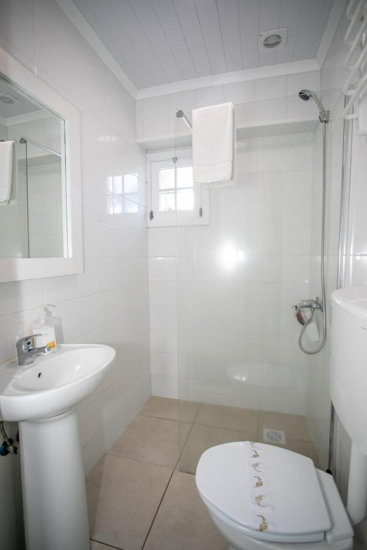 Guestready - Oceanfront Lookout House Ponta Delgada Exterior foto