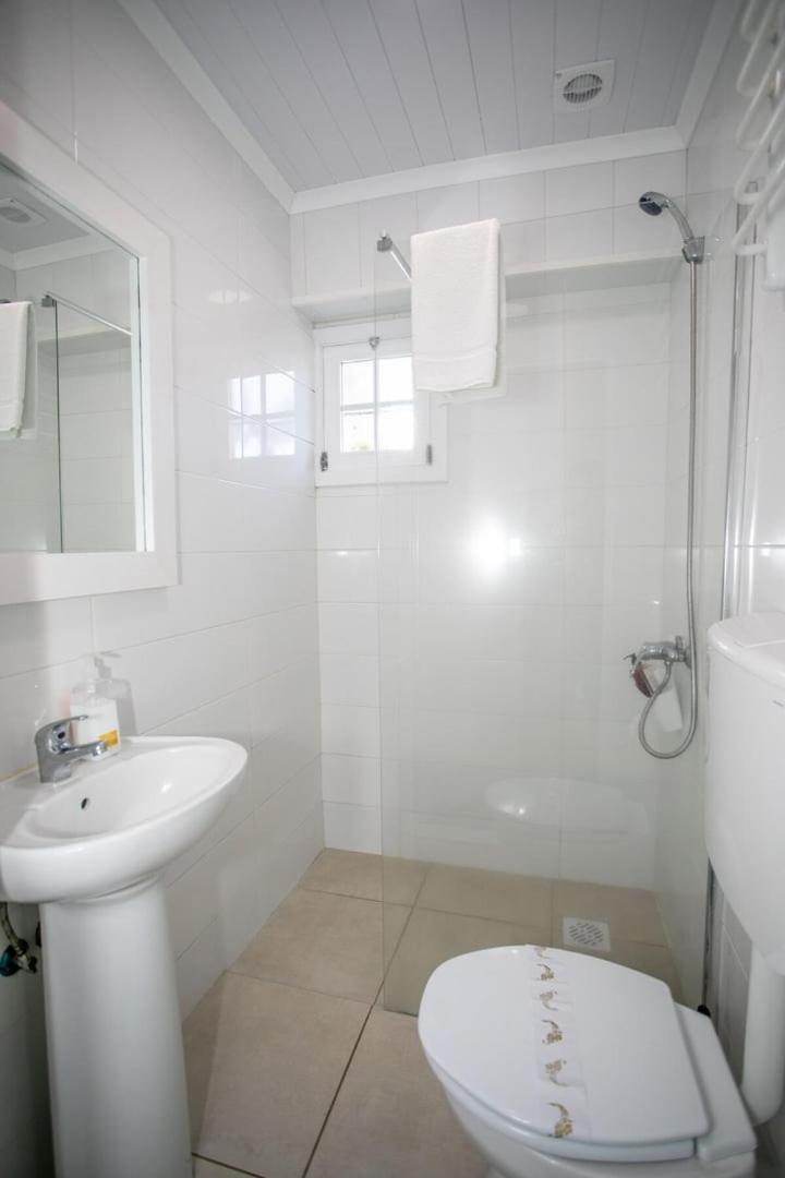 Guestready - Oceanfront Lookout House Ponta Delgada Exterior foto